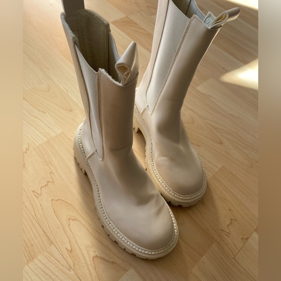 White/Cream Mid-Calf Chunky Boots - Picture 2 of 7